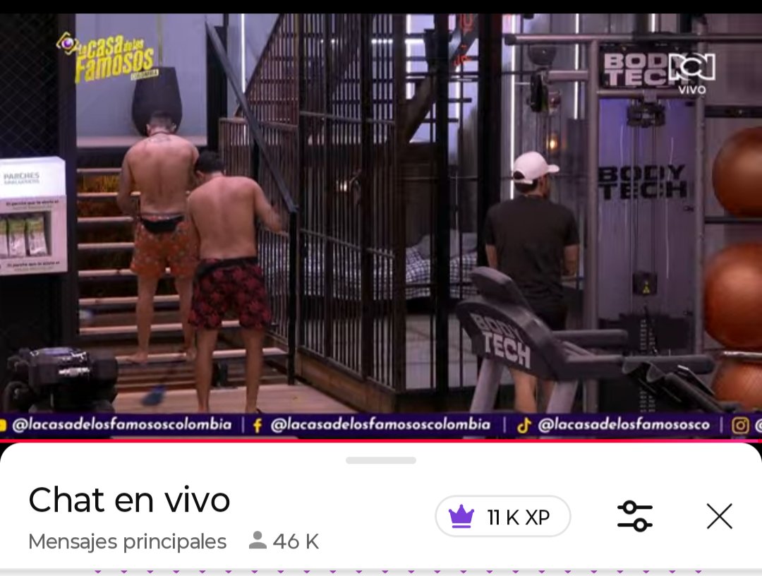 meli27902's tweet photo. Nunca habian trapeado esas escaleras hasta que llego Tebi el mejor líder de todos. #LaCasaDeLosFamososCol3 https://t.co/e2eqmYdbj7