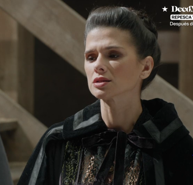 Segunda ración de la semana de <a href="/ValleSalvajeTVE/">Valle Salvaje</a> que está ya en marcha donde se confirman las sospechas de Luisa y hubo cambio de bebés en el parto de Adriana el Martes y puede que algún día más gestiones habrá doblete de Victoria mi paisana <a href="/Sabela_aran/">Sabela Arán</a> el día antes talento! #Olé