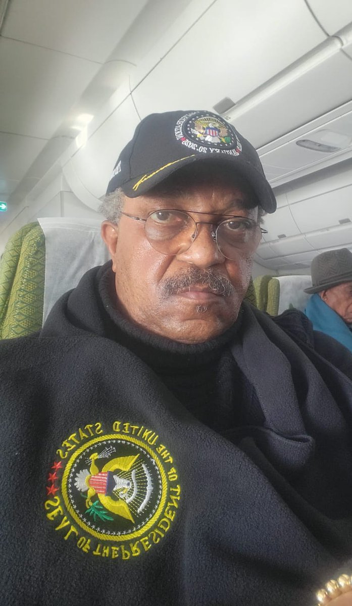 TVGLive1's tweet photo. SUPPORT FOR H.E. TRUMP
The President of the Republican Party, the political heir and eldest son of the President of the Republic of Cameroon, supports President Trump in his grand ideology of restoring sovereignty and preserving world peace. https://t.co/m9r6Ka5RD0