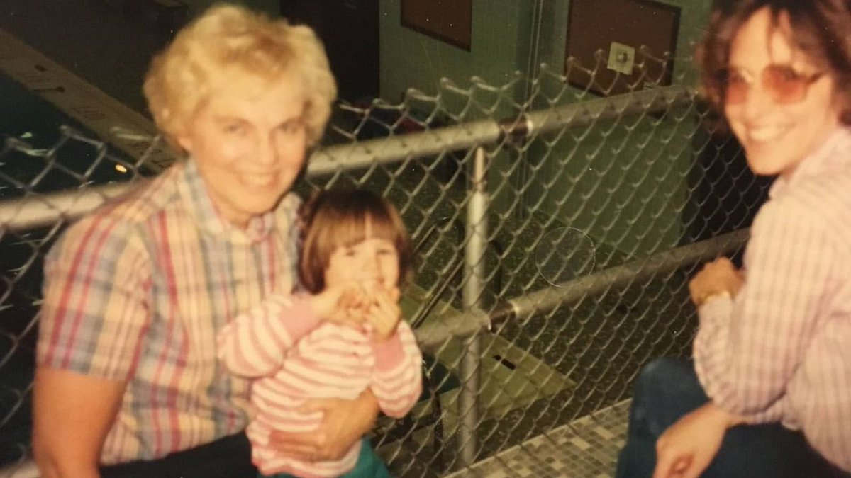 DiverseElders's tweet image. After testing positive, Hall navigated family tensions while turning to #ultramarathons, therapy, and #clinical trials to stay hopeful about frontotemporal #dementia. Despite setbacks, Hall remains hopeful. buff.ly/pLnAaPi