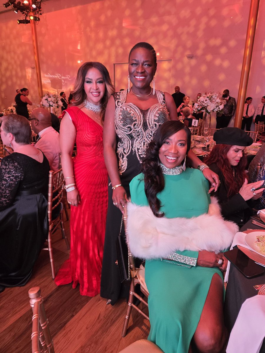 angekwemo's tweet photo. Attended black conservative black history month celebration with @KellyannePolls @vivien_AnyaByV and friends. https://t.co/H0VWFNobgj