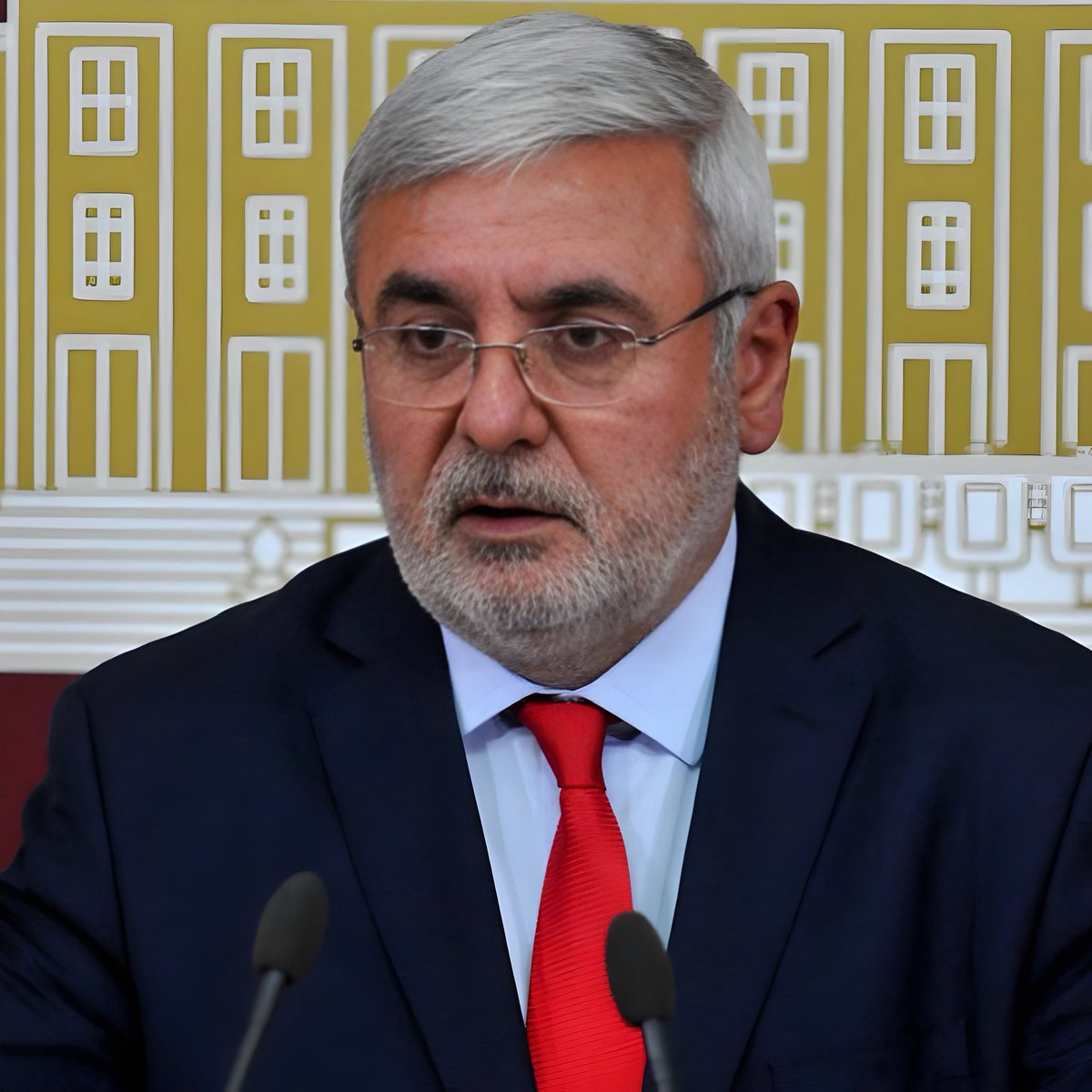 Mehmet Metiner: “Siz Suriye’ye sığınmak zorunda kalsaydınız, Suriye halkının size nasıl davranmasını isterdiniz?”

Oğuzhan Uğur: “Hocam biz Türk’üz. Ya özgürüz ya ölürüz! Bu soruyu kendinize sorun...”