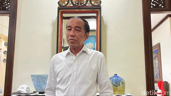 Negara-negara yang menyuruh  perdamaian itu seolah tak memikirkan perasaan rakyat Iran. Coba Kelen bayangkan pemimpin tertinggi mereka dibunuh, para pemimpin seniornya banyak yang tewas dalam serangan yang brutal itu. Minimal, dukunglah hak mereka untuk membalas demi keadilan,