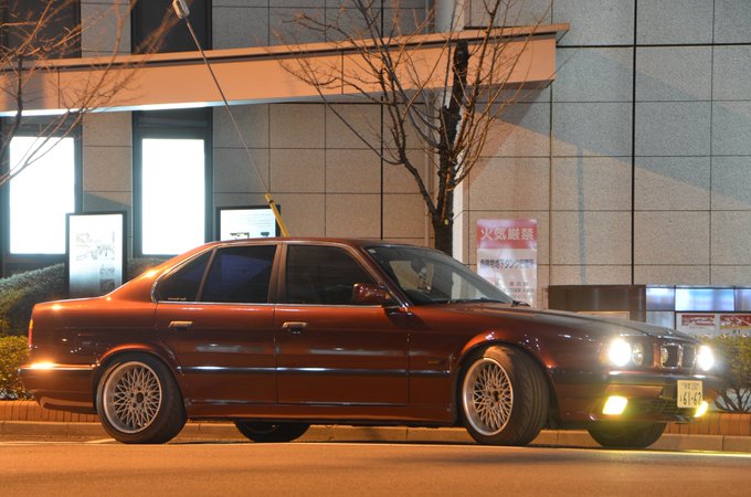 #E34の日
BMW 525i 𝑺𝒆𝒍𝒆𝒄𝒕𝒊𝒐𝒏
愛車になって初めての3/4。擬人化チャンも出来てるけど、まだ名前が決まってないのです... 