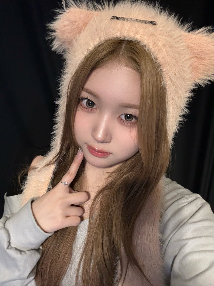 FR0MM ☆ 03/03/2026

#Joobin a posté une nouvelle photo sur l'application !

#JooBin #주빈 #tripleS #트리플에스