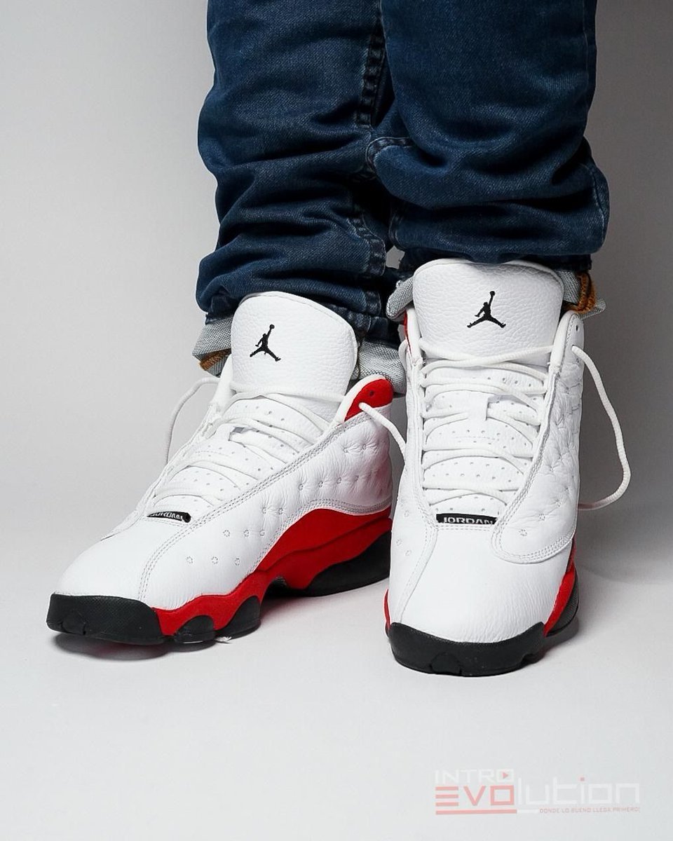 ON FOOT LOOK: Air Jordan 13 "Chicago" 🍒

🗓️ March 13th
💰 $215