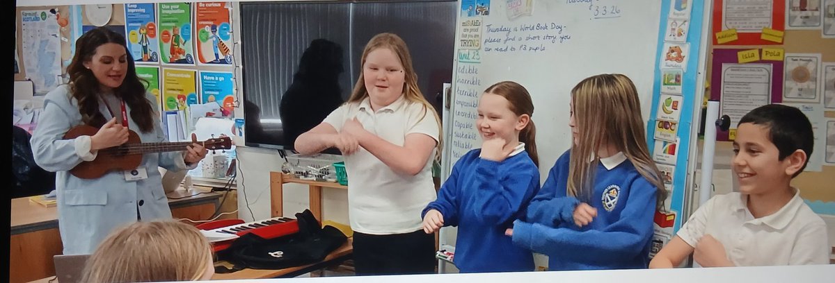 stpetersgala's tweet photo. Thanks to the wonderful Ms Alakus from @YMIBorders P6 year group have now all got a song to accompany their @GreatTapestrySc panel in preparation for our Tour Guiding. We performed to our classmates today. #useyourimagination #enjoylearning https://t.co/ajaMt3zdNH