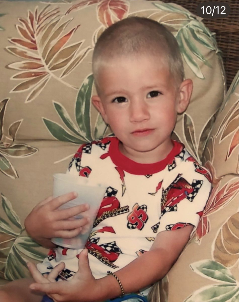 traceysabino13's tweet photo. Happy 20th B-Day to my boy! 20 years ago u came into my life &amp; changed it in the most beautiful way. Watching you grow into the incredible young man you are has been my greatest joy &amp; my proudest blessing. No matter how tall you get or how grown u are you will always be my baby https://t.co/yj88kLyQRc