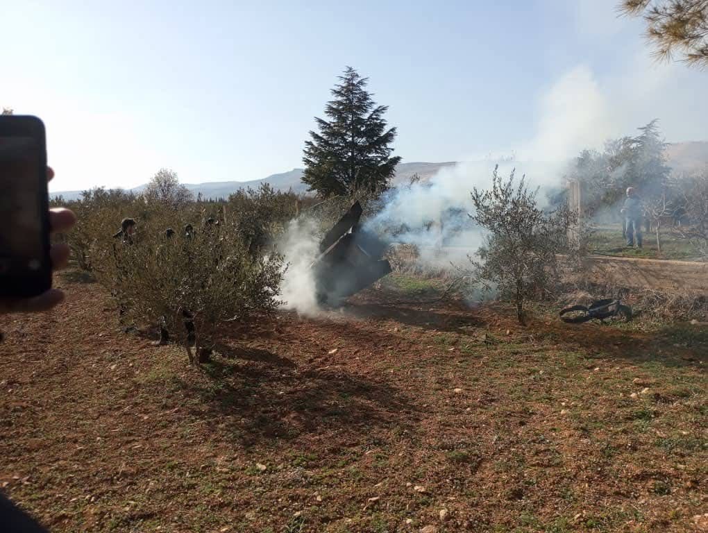 QalaatAlMudiq's tweet image. #Syria: remains of an Iranian ballistic missiles fell in an orchard on outskirts of Saydnayah (NE. #Damascus).

The village is Christian and the area is known for the infamous Assad-era prison.