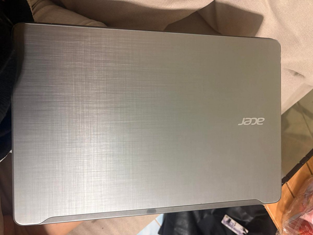 Pinkkle1810's tweet photo. ขายโน้ตบุ๊คมือสอง acer aspire f 15 
ตำหนิ* ลำโพงแตก แบตเสื่อม
อย่างอื่นใช้ได้ปกติลื่นไหลๆ สามารถนำไปใช้งานได้เลย แต่ต้องเสียบชาร์จไฟตลอดเวลาและใส่หูฟังใช้ได้
ราคา 5,000 พร้อมส่ง
ราคาต่อรองได้ค่ะ #ขายของมือสอง #ขายโน้ตบุ๊ค #notebookมือสอง https://t.co/PTKihpOoMe