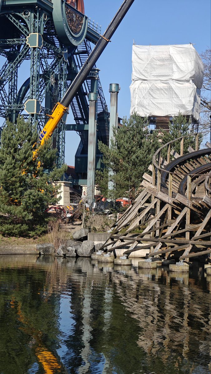 De tweede drop toren staat ook al #Efteling