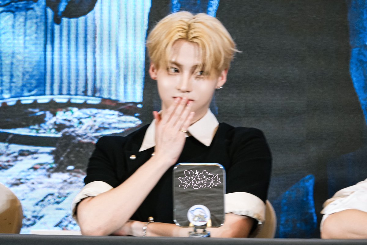 XinWonCin tweet media