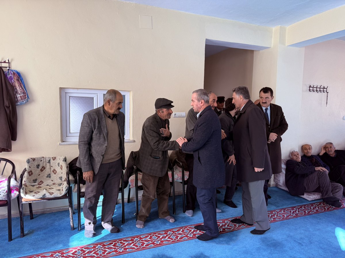 📍 Hakkâri

🔹 Dörtyol Camii – Yılmaz Ailesi
🔹Şen Camii– Çiftçi Ailesi

Taziye ziyaretlerinde acılarını paylaştık.
Vefat eden kardeşlerimize Allah’tan rahmet, ailelerine sabır diliyorum.

Rabbim taksiratlarını affetsin.