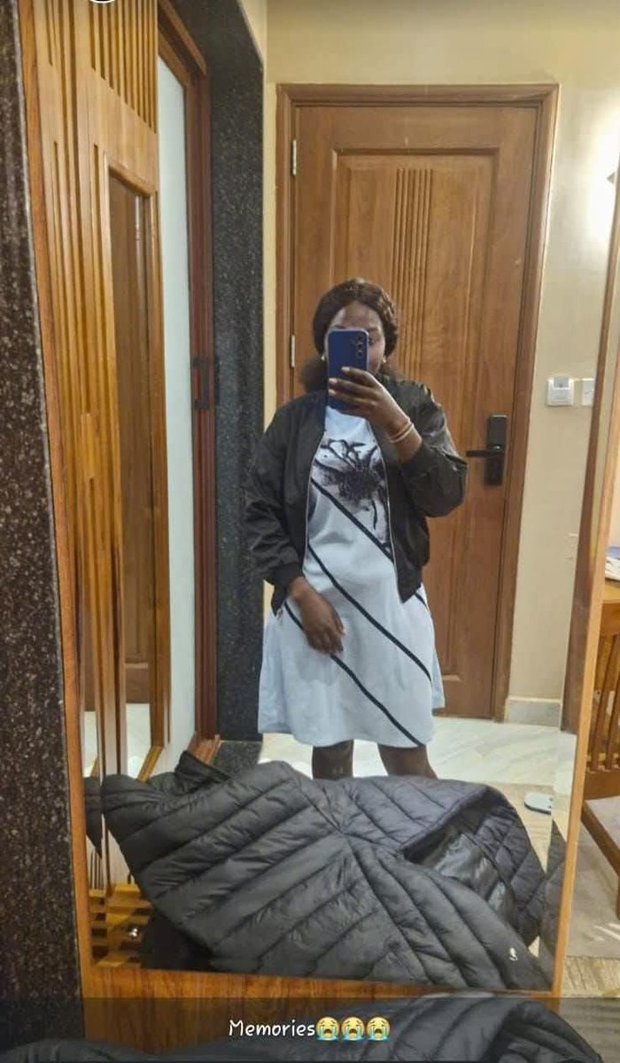 Side chicks sa ingine mkue na heshima 🤣🤣 Sasa unapost sweater ya mheshimiwa ju amepass kuprove mlikua na yeye!?🤣🤣
Weka mawe!!
