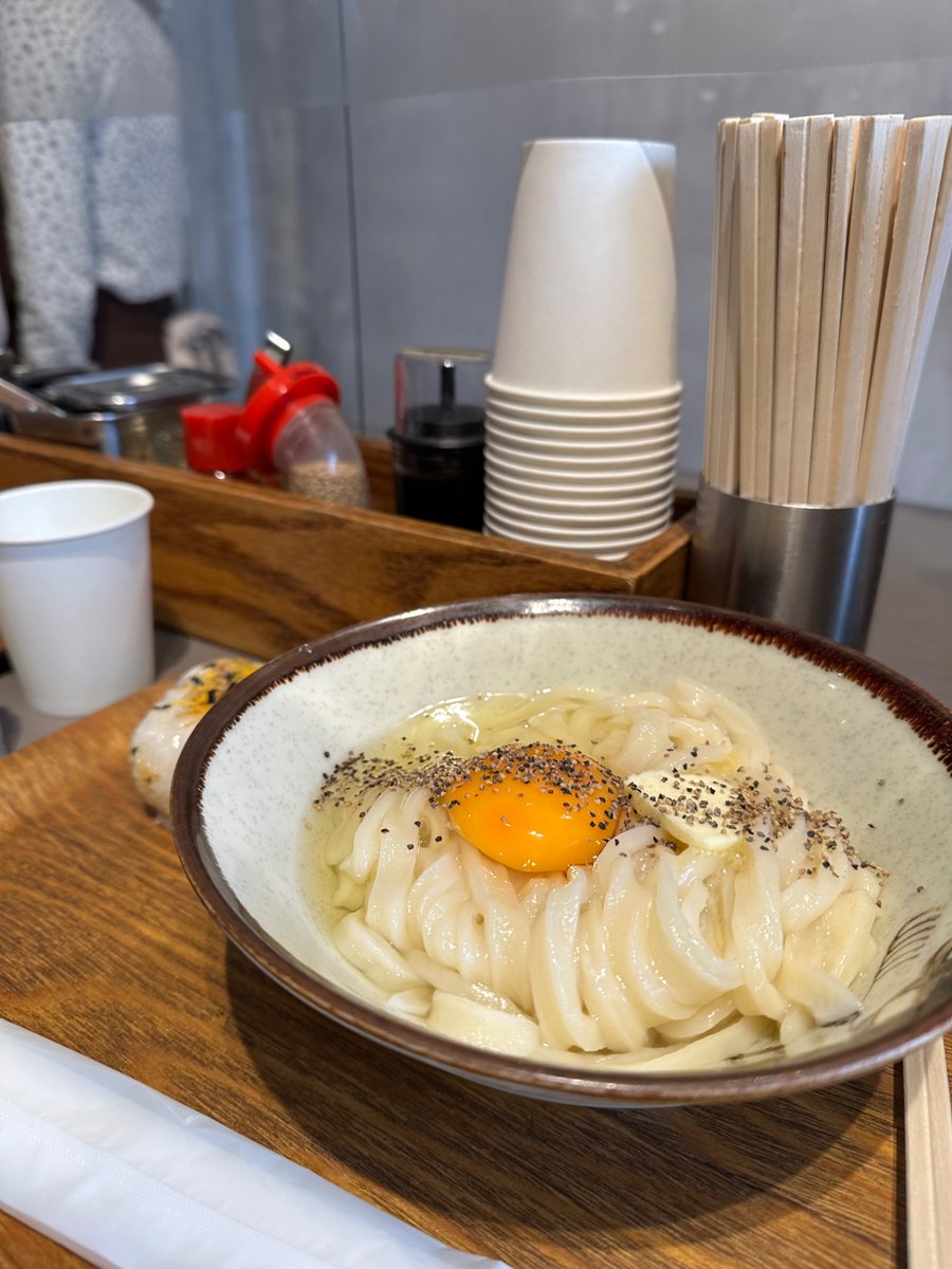 1_kbps's tweet photo. 大阪で食べた「玉バター」っていううどんのディッシュ https://t.co/FMmwICeiKN