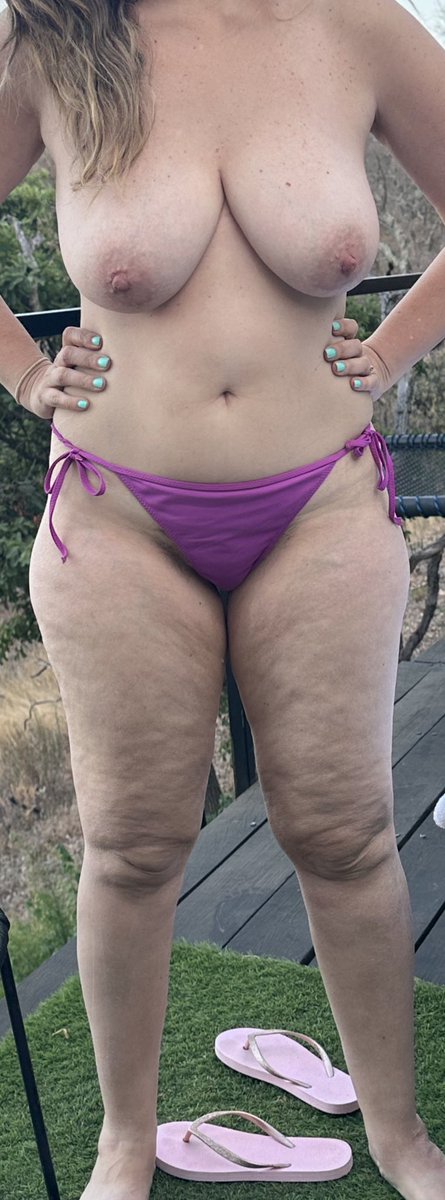 Camilolabglez's tweet photo. Here’s the front view for y’all to enjoy her fluffy dimpled curvy body and massive saggy big boobs 
RT if you would have enjoyed been at that hotel with her https://t.co/P4BpEISpWW