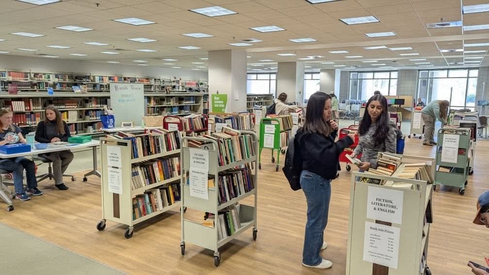 UWF Libraries tweet media