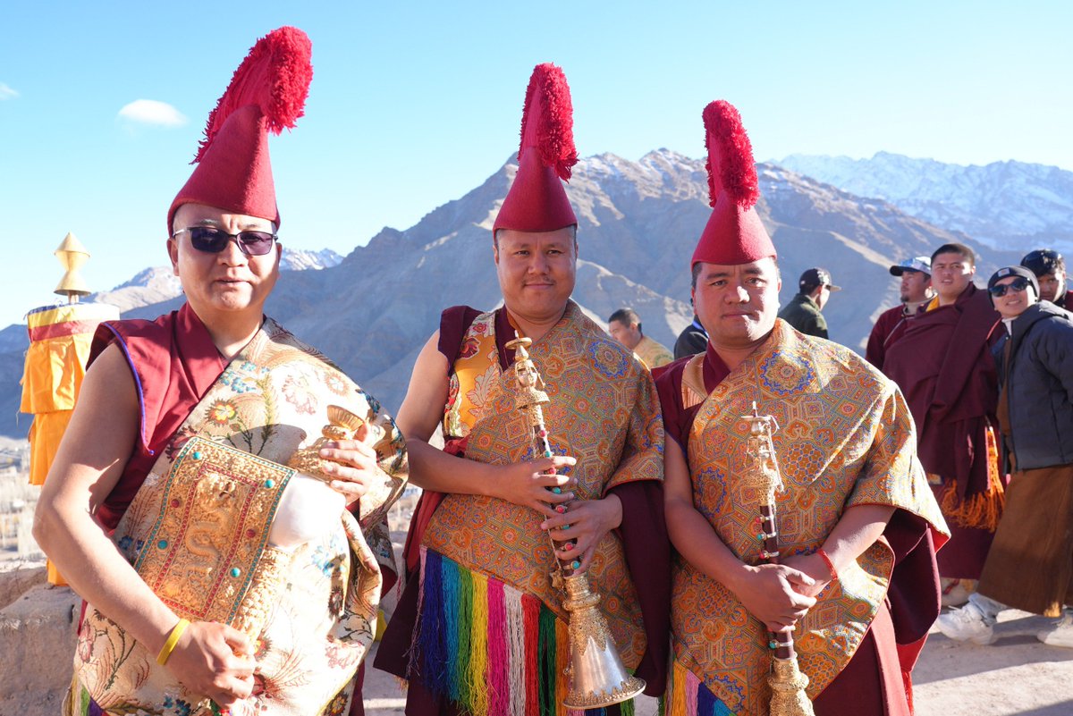 lg_ladakh's tweet photo. Lt Governor Shri @KavinderGupta today attended the vibrant Matho Nagrang festival at Matho Village and sought blessings from the Rongtsans the Scared Oracles of the Matho Monastery. The festival reflects the rich cultural and spiritual heritage of the region.
#MathoNagrang #Ladakh
#SakyaMonastery

@DIPR_Ladakh 
@dio_leh 
@DIPR_Kargil 
@ddnewsladakh