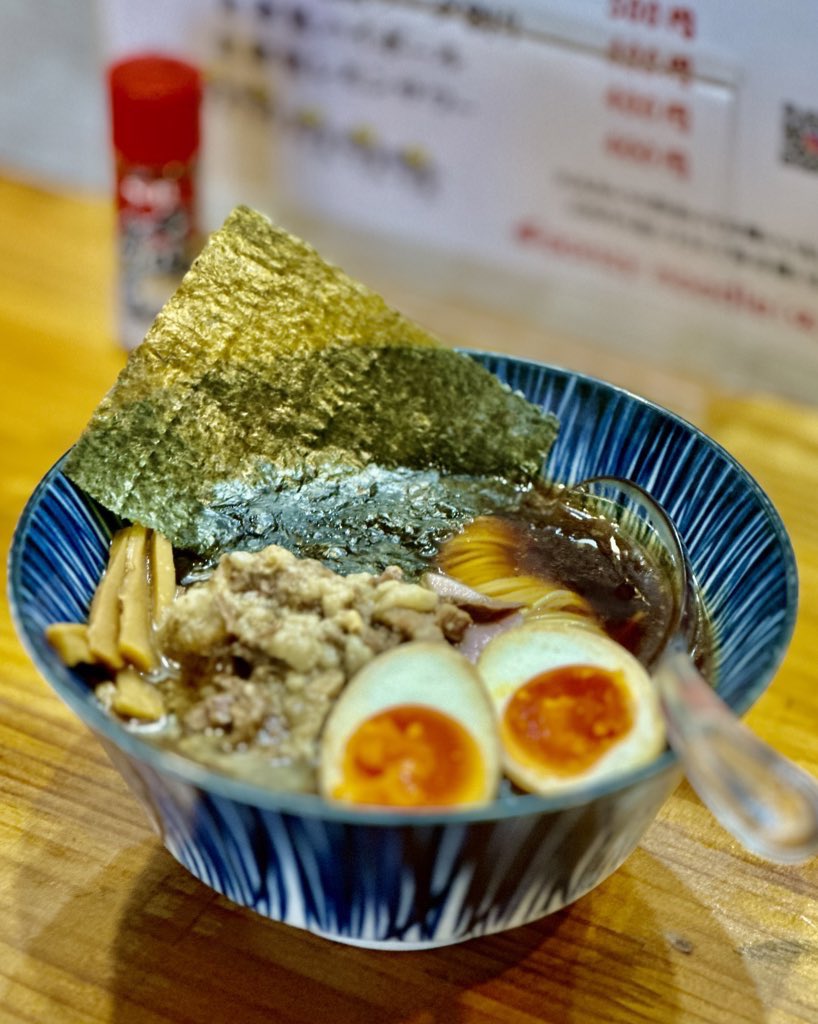 GONCYBYN's tweet photo. gonzy noodle(仮)
3月の月1間借り営業のお知らせ

3月15日(日)11時より
1年ぶりに牛すじらぁ麺を
今月は予定してます🍜

日本酒とも相性良いので
是非この機会にご賞味あれ

#板橋区ラーメン
#本蓮沼ラーメン 
#月1間借り営業 
#素人らーめんチャレンジ 
#gonzynoodle 
#らーめん好きな人と繋がりたい https://t.co/eSfofa8Mmf