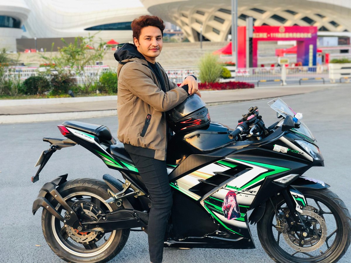 ہمارے پاکستان تحریک انصاف (PTI) کے ایک نہایت محنتی اور باصلاحیت سوشل میڈیا ورکر، جو عمران خان کی رہائی کے لیے ایک مضبوط، توانا اور بے باک آواز ہیں — ہم سب کی ذمہ داری ہے کہ ایسے وفادار کارکن کا ساتھ دیں۔

گزارش ہے کہ سب دوست انہیں فالو کریں اور حق کی اس جدوجہد میں اپنا حصہ ڈالیں۔