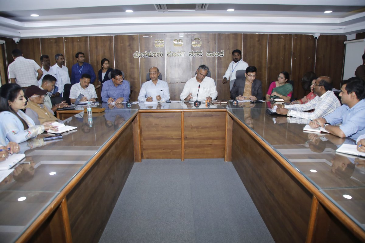BECCUPDATES's tweet photo. @DKShivakumar @GBA_office
@GBAChiefComm #BECC #PublicGrievance #WasteManagement #UrbanGovernance https://t.co/hNGBH3cyY5