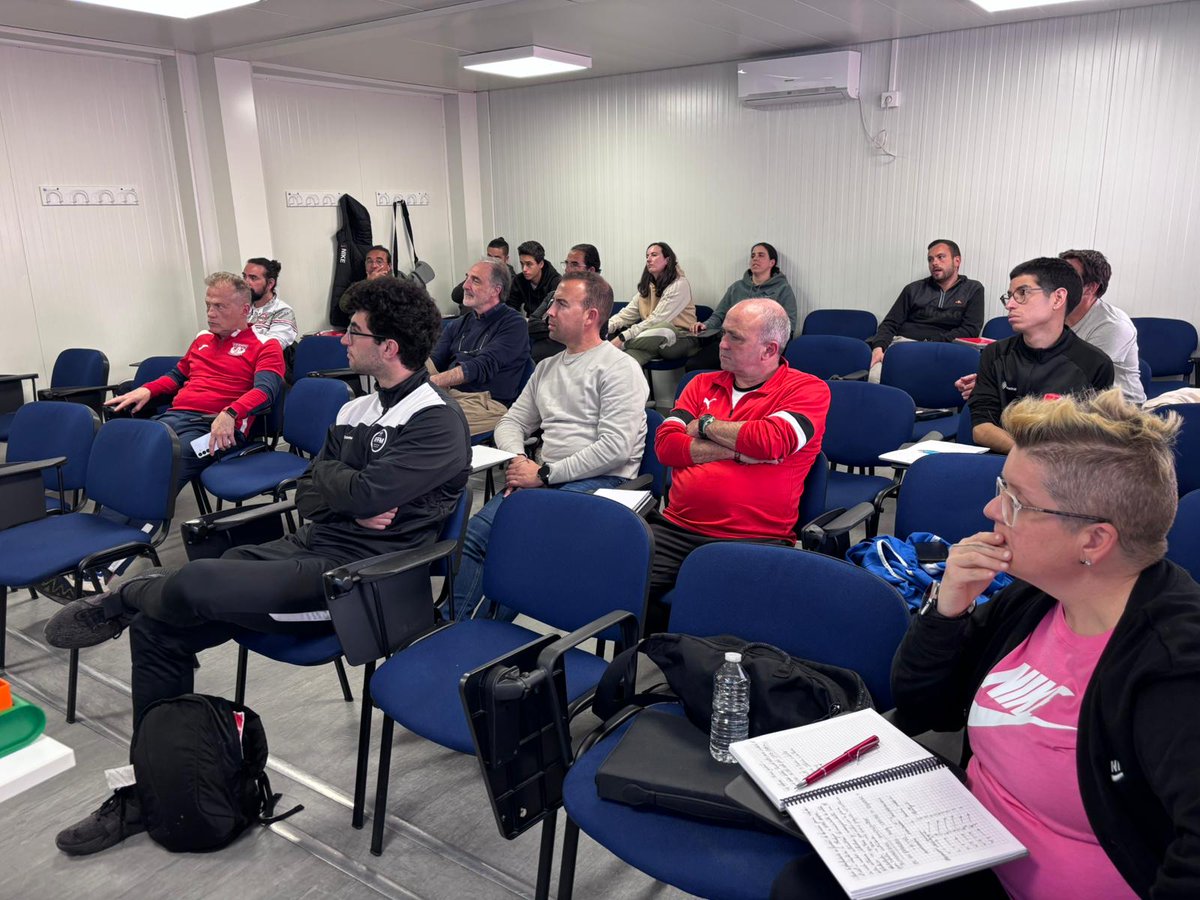Comité y Escuela de Entrenadores de la RFFM tweet media