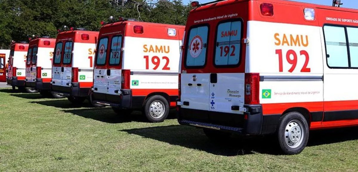 TRABALHO! O governo Lula acaba de entregar 50 NOVAS AMBULÂNCIAS e R$16,4 MILHÕES de investimento para socorrer as vítimas das enchentes em Minas Gerais!

Enquanto uns cortam verba, o presidente Lula coloca os recursos onde o povo precisa!

GOVERNAR É SALVAR VIDAS! 🇧🇷🚩🚑