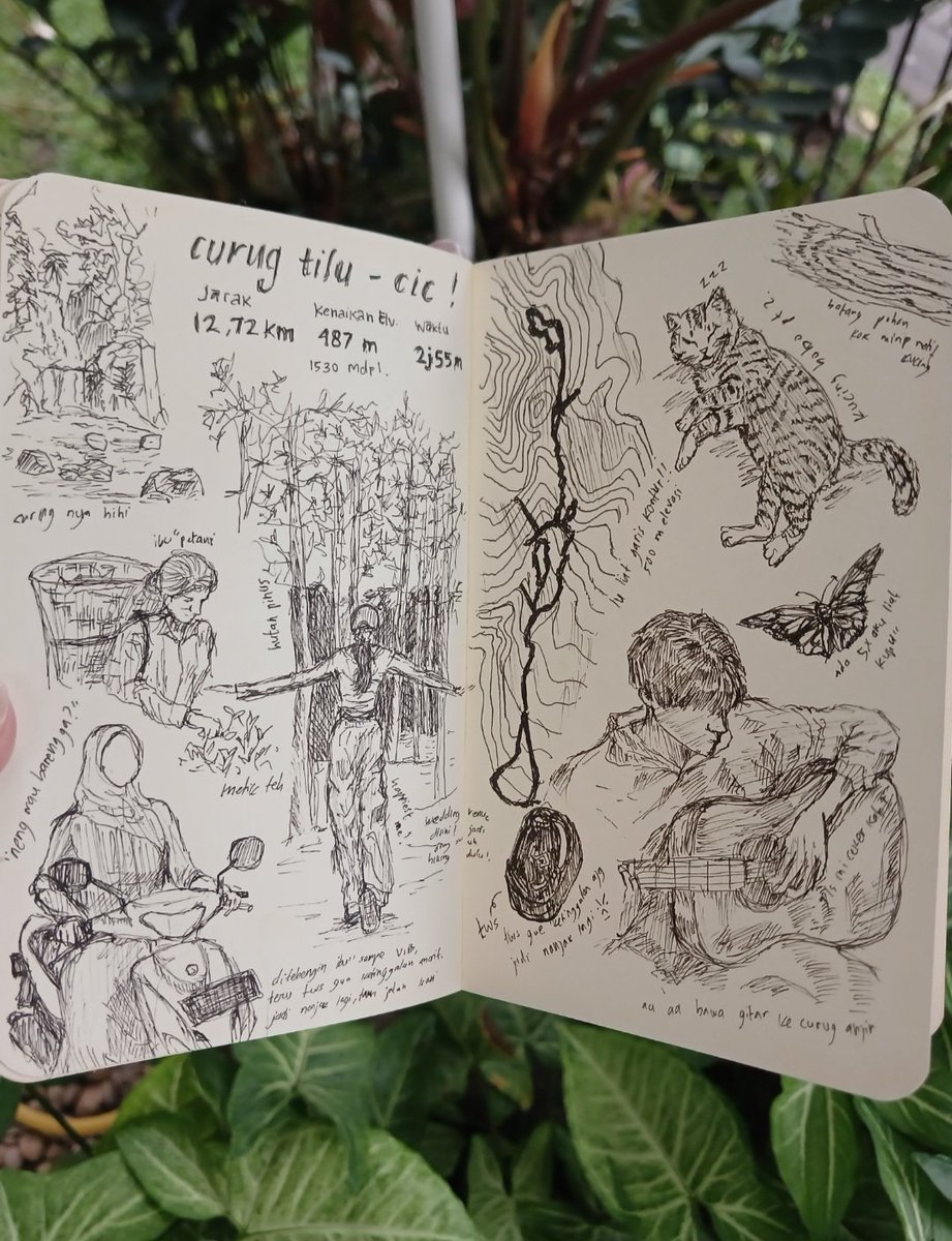aicevanillaa's tweet photo. me vs my sketchbook https://t.co/nklK9mcAPU