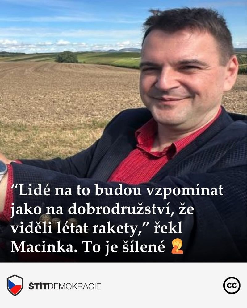Micinko, nad tebou kdyby něco takového přeletělo, budeš rázem hnědý od hlavy k patám.