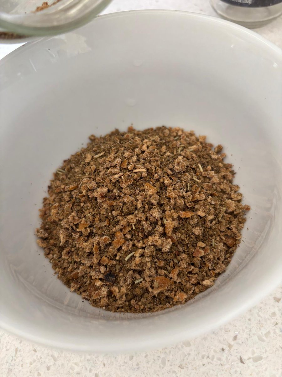 NatureScen's tweet photo. It's best if you let this lemon pepper cook with your soups etc.. https://t.co/NhJVOMXB6n