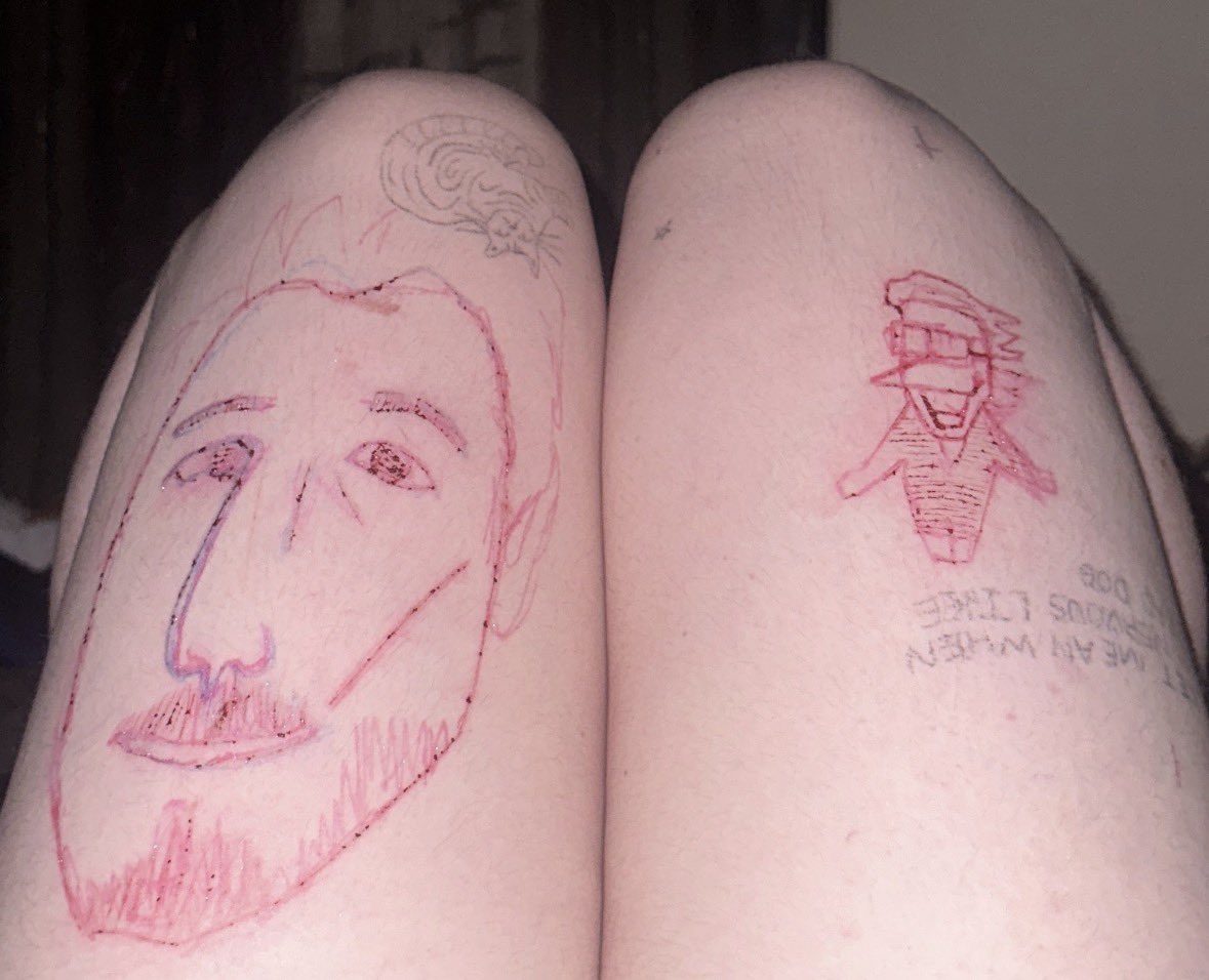 delbambii's tweet photo. @ricchandoll Reminds me of these masterpieces I saw on here 💔😭 (both not mine!) https://t.co/tJN6kRkXoF