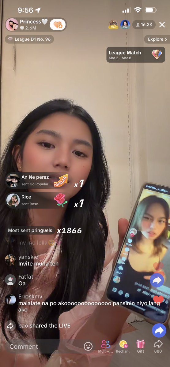 ❦. 🪭 tweet media