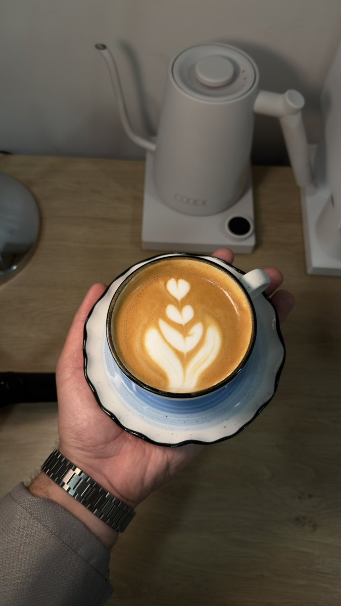 سآمي tweet media