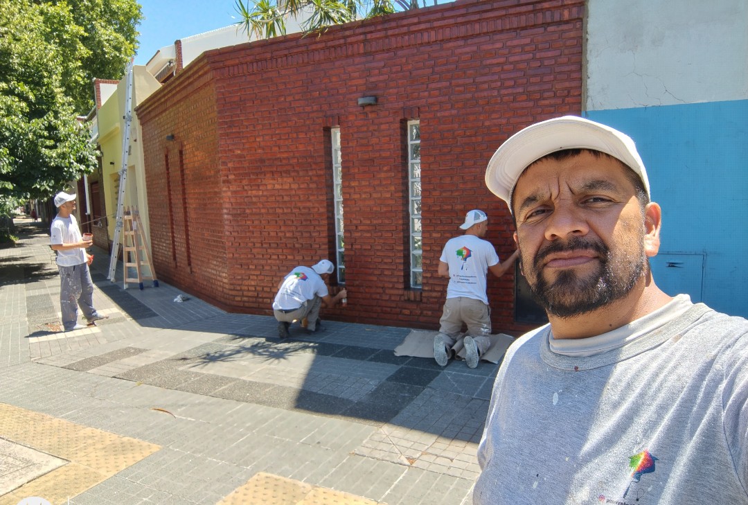 LucasEver22's tweet photo. Quien Pueda Dar una mano Compartiendo este Post se Agradece. Hacemos todo tipo d #Pintura.
#electricidad & colocación de #Durlock
WhatsApp 1134205943 https://t.co/5AnXcjZ88P