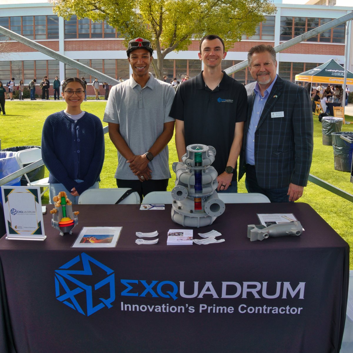 Exquadrum tweet media