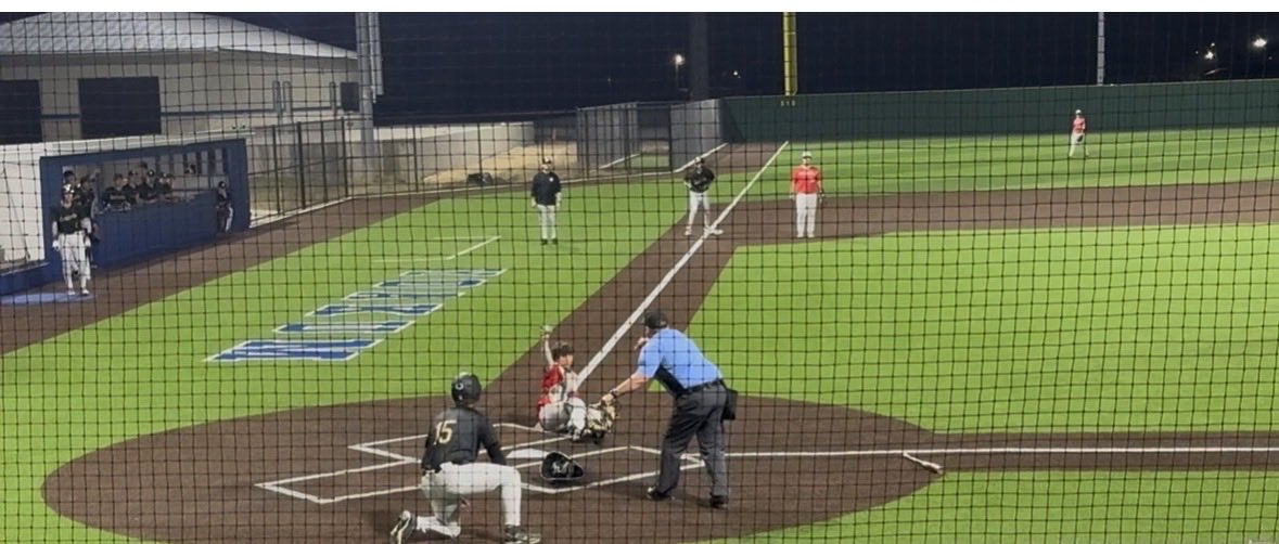 aidenchisum7's tweet photo. El Campo Ricebirds Varsity 
5 Game Tournament 
4 of 5 games behind the plate
2 pop out
3 outs at home
2 runners caught stealing 3rd

#RicebirdBaseball https://t.co/66IUtPJ53m