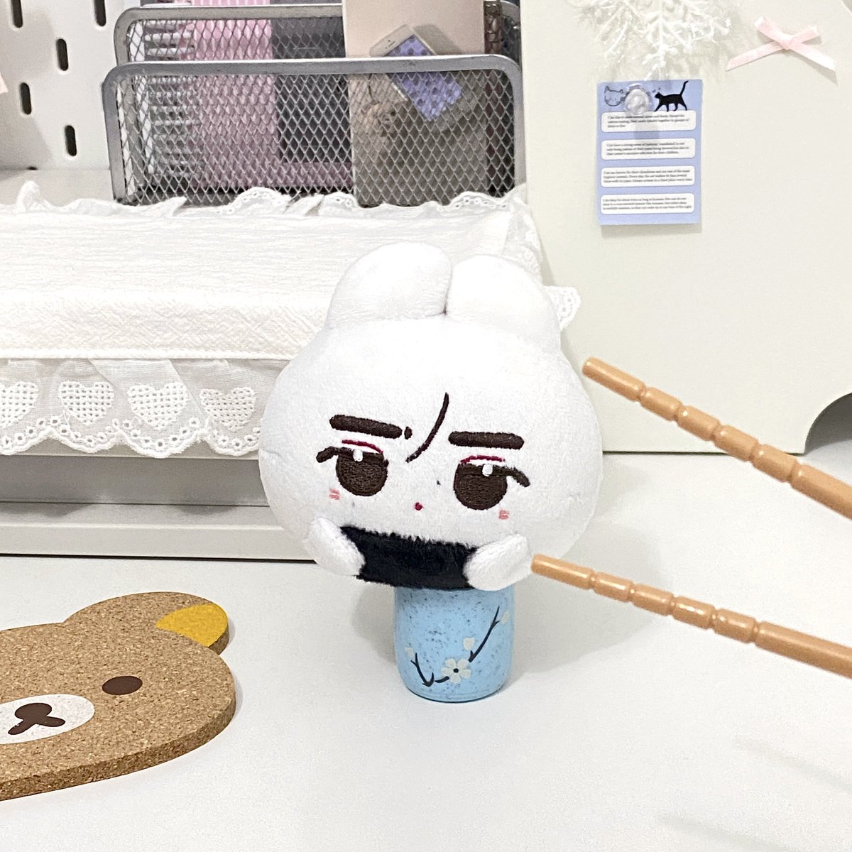 monghoon1208's tweet photo. 📸📸

*붉은 아이라이너 부분이 좀 더 연한 핑크색으로 수정될 예정입니다💕💕 https://t.co/LLbuKdEK94
