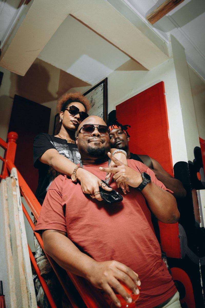 100.2 Galaxy FM Zzina! tweet media