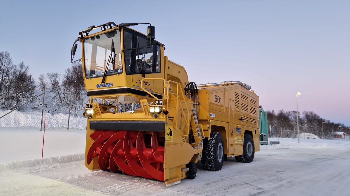 Rolls-Royce tweet media