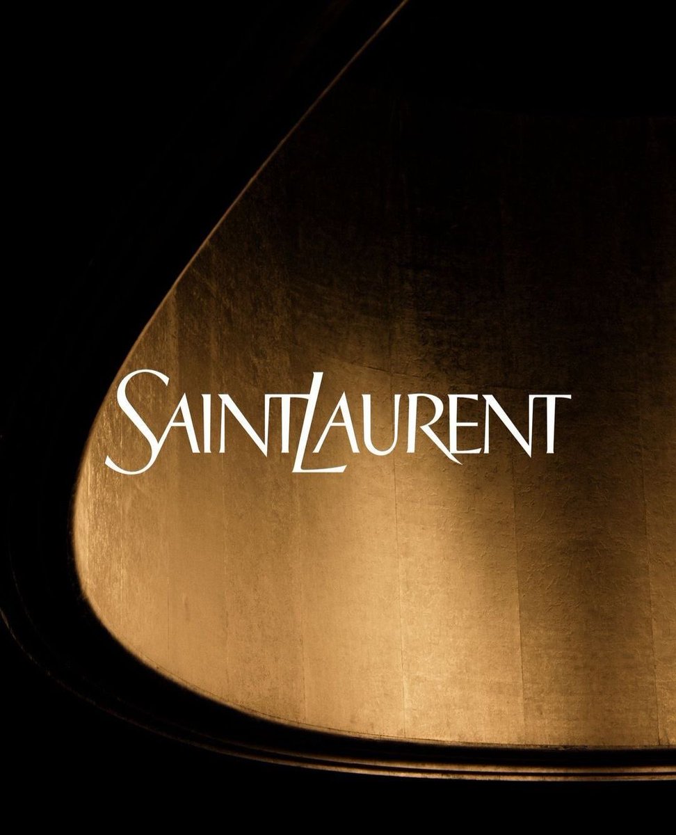 Let’s start 

RT &amp; REPLY 

ROSÉ SAINT LAURENT WW26
#ROSÉ #SAINTLAURENT
#PARISFASHIONWEEK