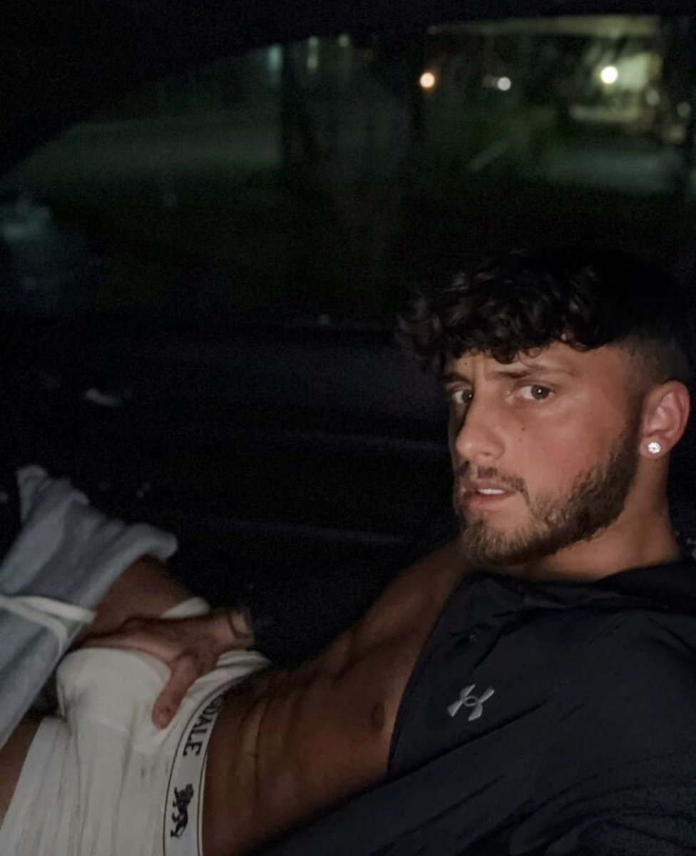 R/T if you’d be my passenger 👄💦

#twink #ukteen #ukmodel
