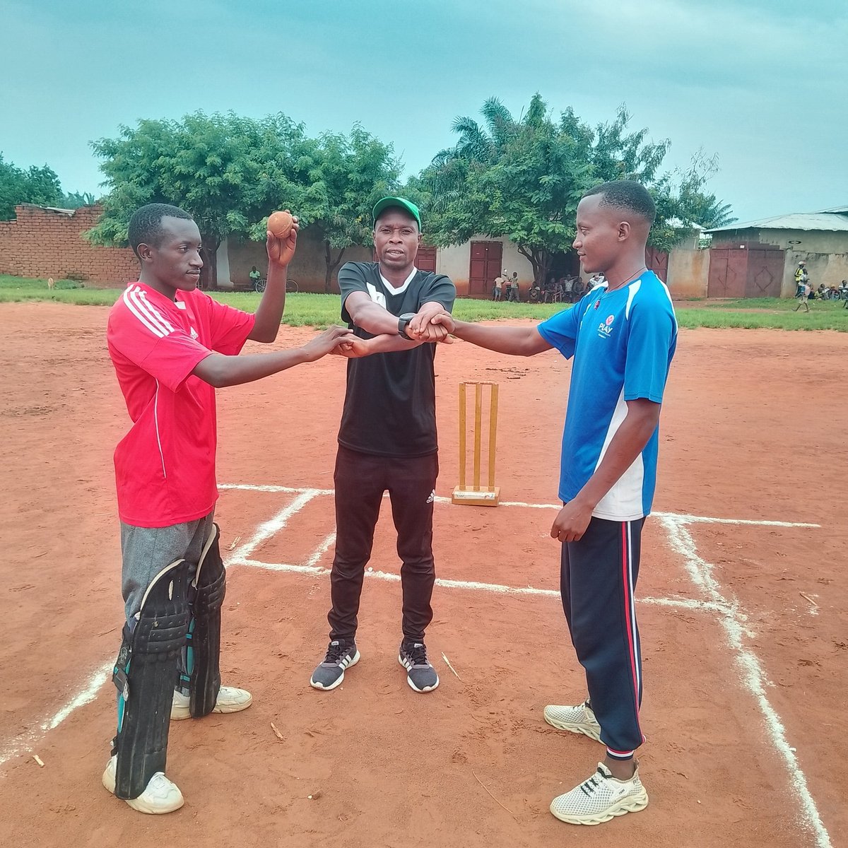 _BurundiCricket's tweet photo. 🏏#NyanzaLacStarCC makes a strong statement!
A sharp bowling display followed by an aggressive chase secured a convincing win in Match 13 of the BCL Div2 T20 Men’s League.

🏏 | March 3, 2026

📍 Venue: Bukeye Field
🎲 Kabondo Star CC won the toss and elected to bat first
⏱️ 11:00 AM – 1:30 PM

1st Innings
Kabondo Star CC – 51/3 (20 overs)

2nd Innings
Nyanza-Lac Star CC – 55/4 (13.5 overs)

🏆 Result: Nyanza-Lac Star CC won by 6 wickets

🌟 Player of the Match: Archipel (Nyanza-Lac Star CC) – 16 runs

🤠 Umpires: Pascal Nyabenda & Davy Aubry Nishimwe
📝 Scorer: Aloys Mboninyibuka
😎 Manager: Emmanuel Bimenyimana

#BurundiCricket #CricketAfrica #CricketYacu #BCL