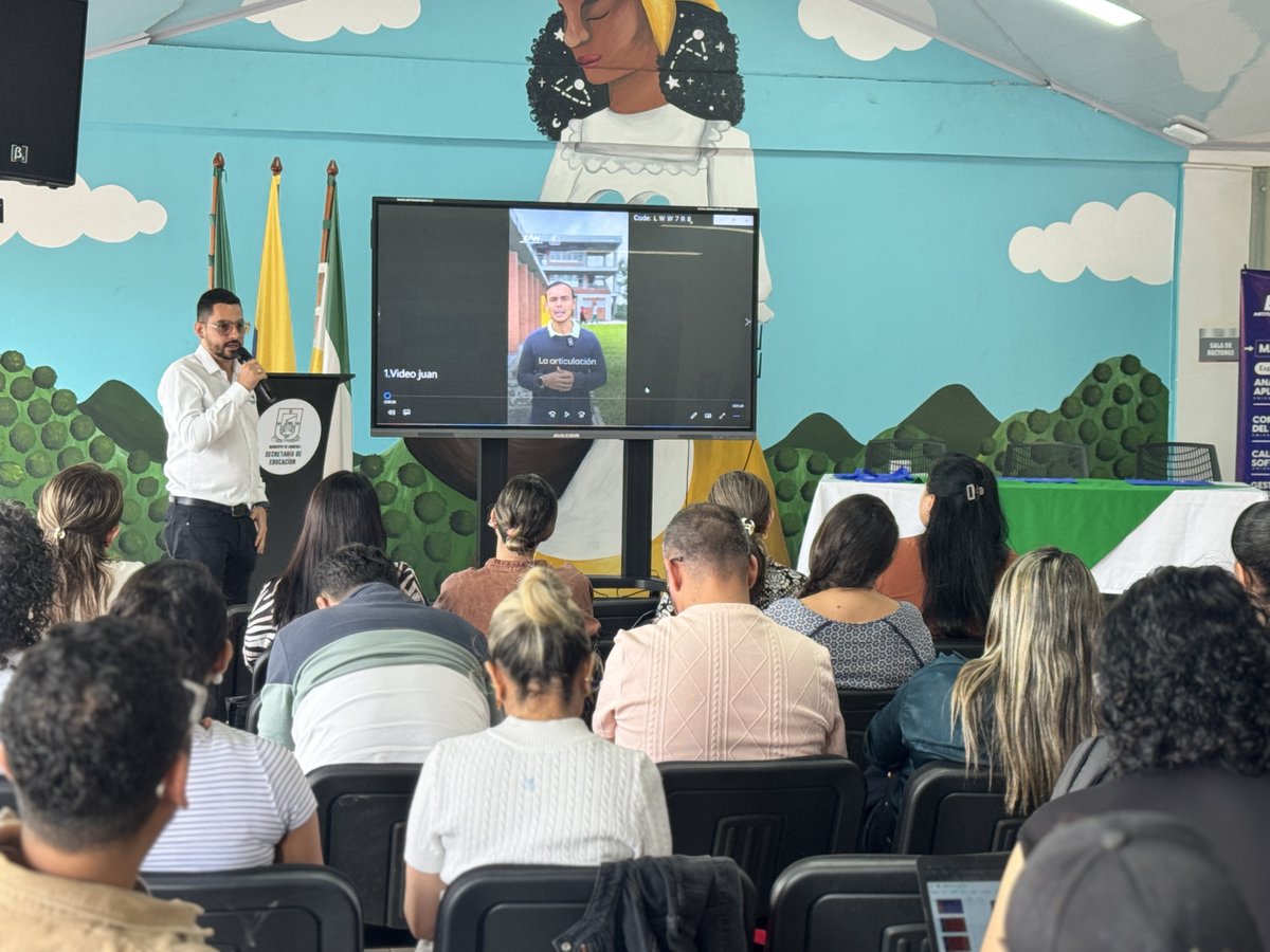 En el Día del Orientador Escolar, la EAM sostuvo un encuentro con la Secretaría de Educación de Armenia y docentes orientadores, para fortalecer su rol en los procesos de acompañamiento a los estudiantes en la transición hacia la Educación Superior. eam.edu.co/encuentro-con-…