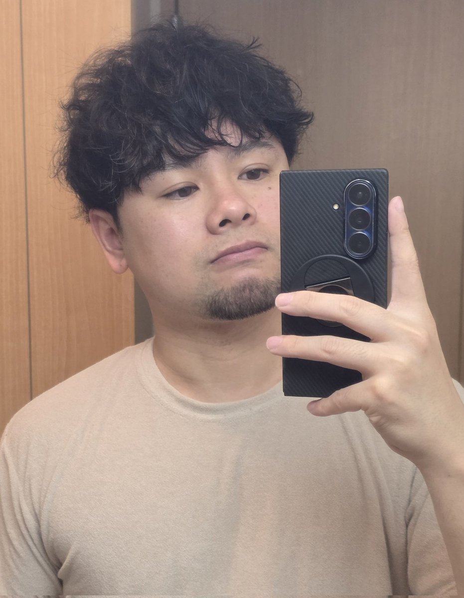 風呂上がり。
髪の毛切ったー
ちゃんとおじさん化してるわ！