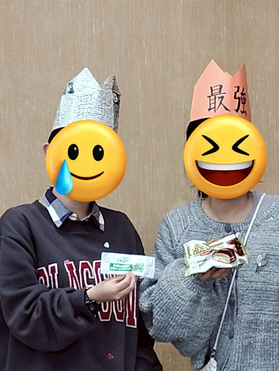 kurecorder's tweet photo. 閏ふぇぶえふの翌日には追いコンを開催し、今年卒業される3人の先輩方を送り出しました！

レクリエーションとして毎年行っている「ババ抜き最強王・最弱王決定戦」では、最強王と最弱王に冠が贈呈されました😂

先輩方、今まで���当にありがとうございました😭😭😭これからも応援しています💪🔥 https://t.co/qkvrJGfqoE