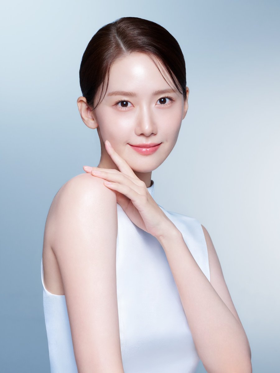 260303 YoonA - Sulwhasoo's new promo pics 🤍
Glowing beauty 🥹🤍
Cr. sulwhasoo.canada
instagram.com/p/DVbMRvEFrJ0/
#YoonA #윤아 #임윤아 #LimYoonA