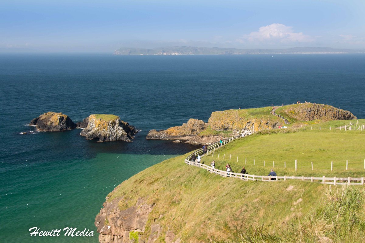 WanderLust1280's tweet photo. There are few bridges in the world like the wonderful Carrick-a-Rede Bridge in Northern Ireland.  Learn more about it in my Carrick-a-Rede Visitor's Guide.  https://t.co/GImaLTTixK

#CarrickARede #NorthernIreland #TravelGuide #Wanderlust #AdventureAwaits #VisitIreland #TravelPhotography #ExploreTheWorld #NatureLovers #BridgeViews
