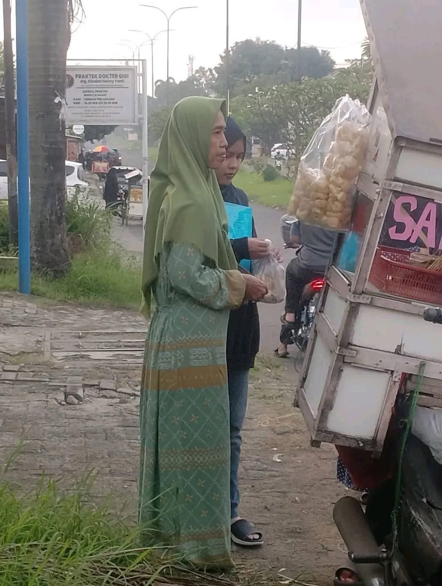 sosmed keras tweet media