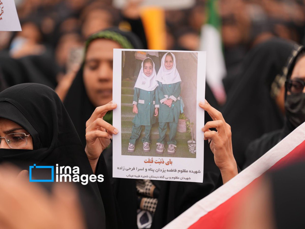 IrnaEnglish's tweet photo. Minab in mourning for its children / Images from the funeral procession of the martyred students of the Shajareh Tayyebeh school https://t.co/ploxOyiJZE