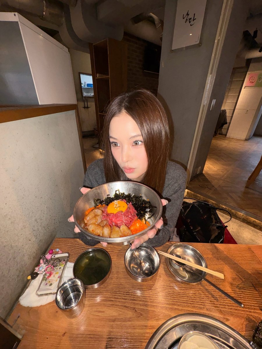 [izME📮]

나랑 데이트하쟈

#izna #이즈나
#MAI #마이